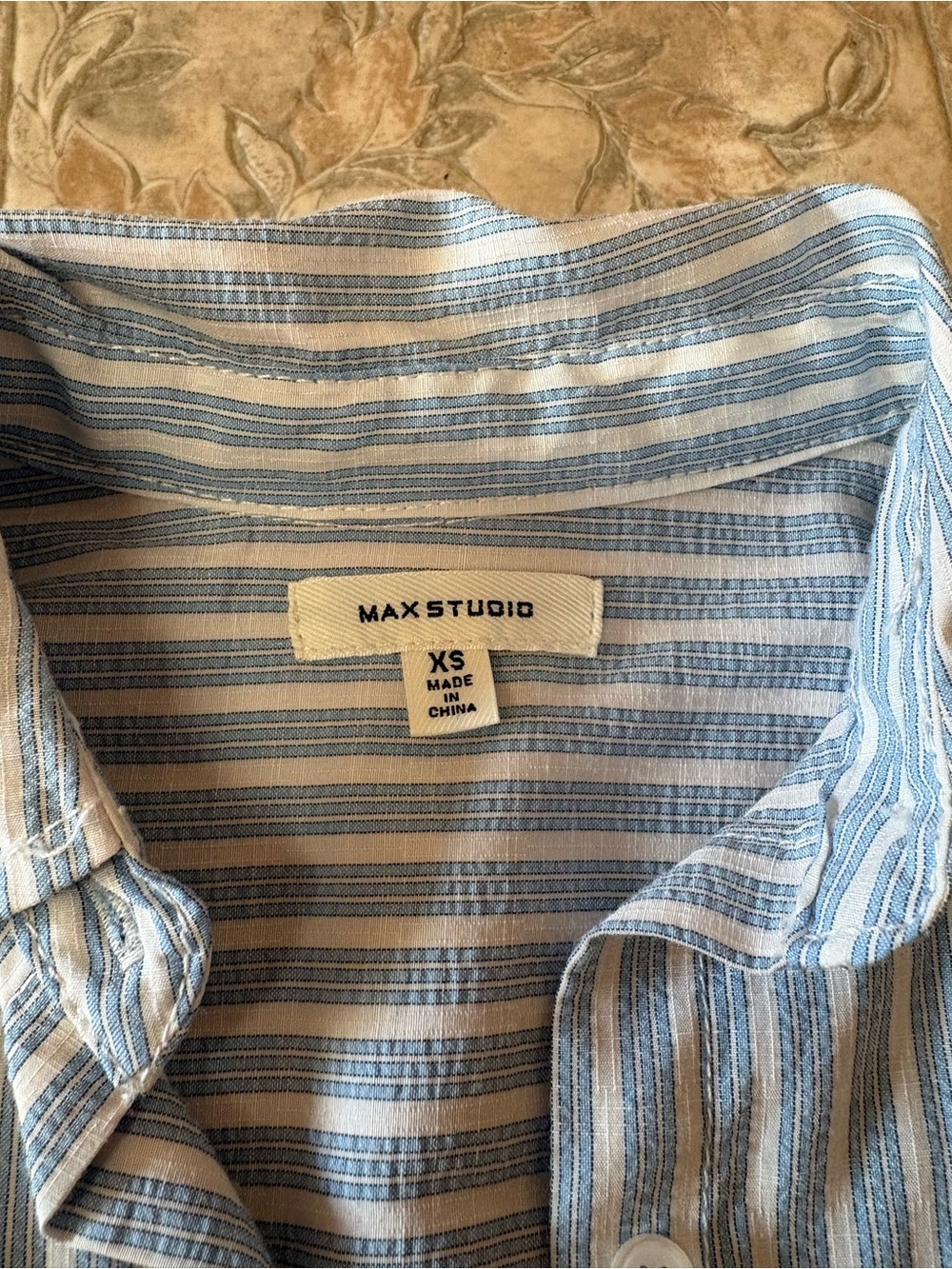 Top - Picture 3 of 3